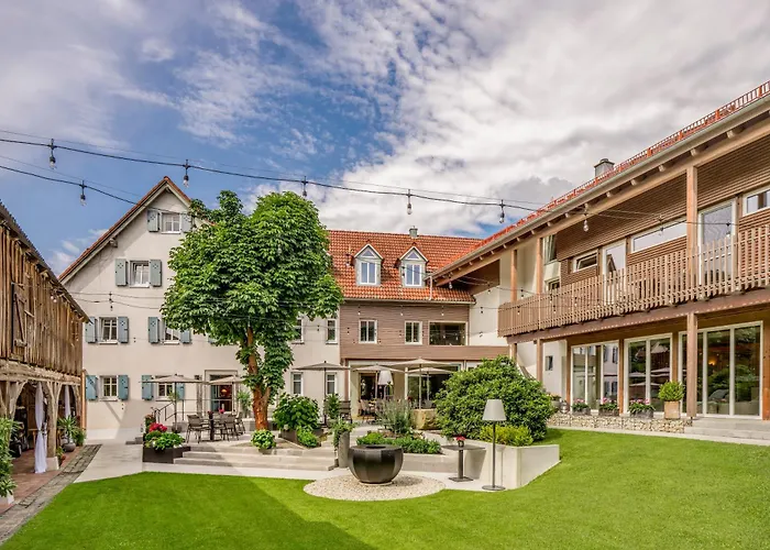 Der Heindlhof Отель Нойальбенройт